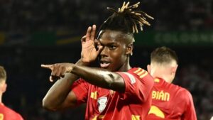 Cuộc đua giành Nico Williams: Bayern và Barcelona cạnh tranh khốc liệt